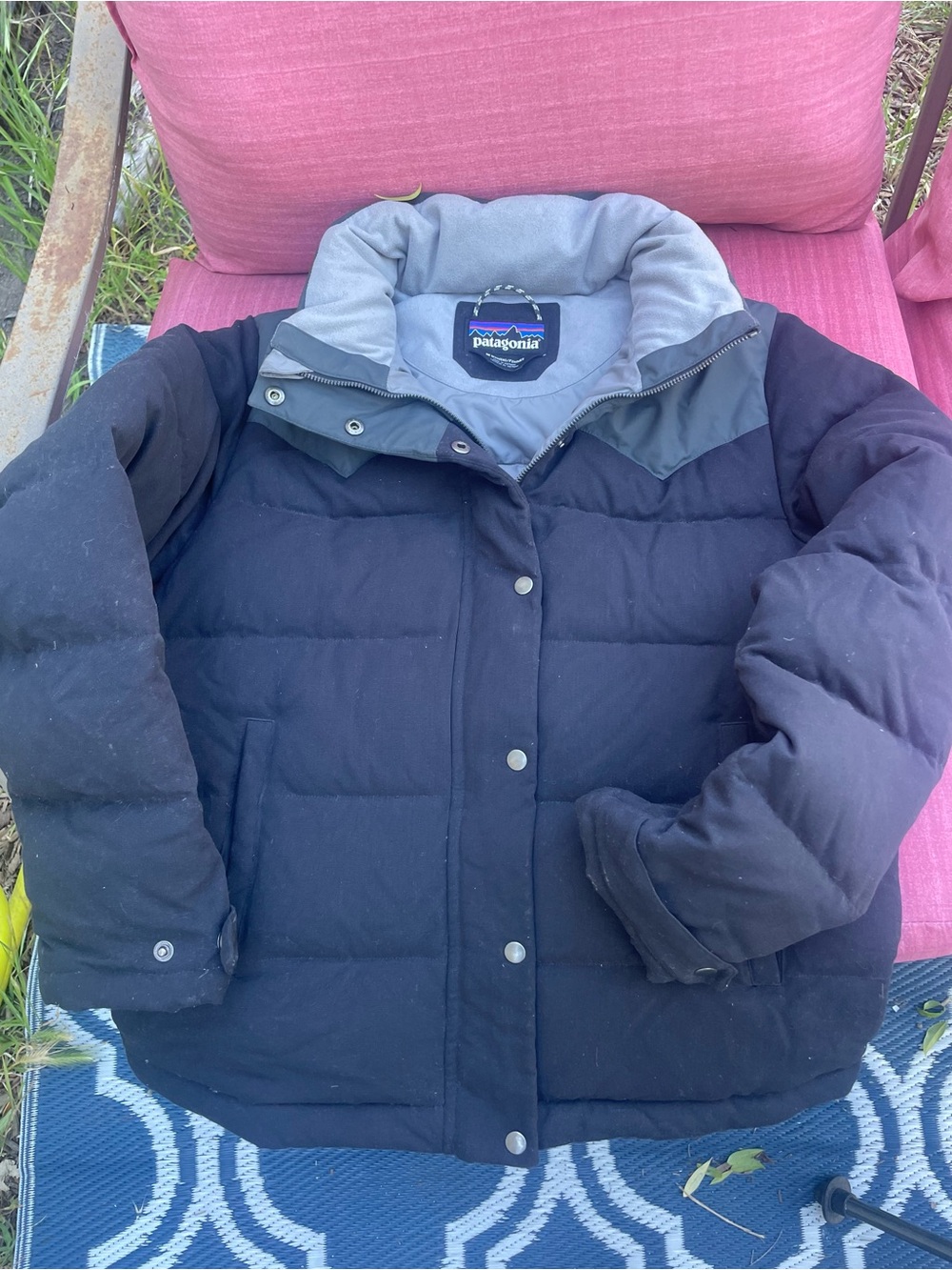 Patagonia Black Puffer Jacket with Gray Collar